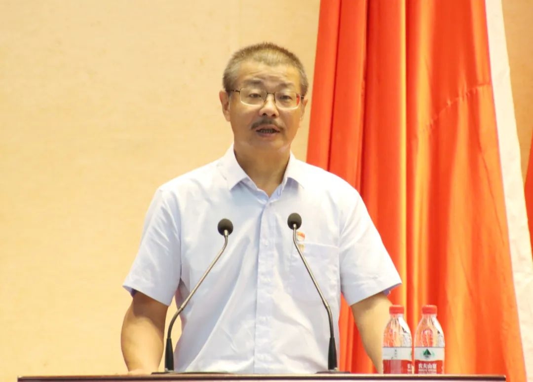 海南云顶国际召开庆祝中国共产党成立103周年暨七一表彰大会9.jpg